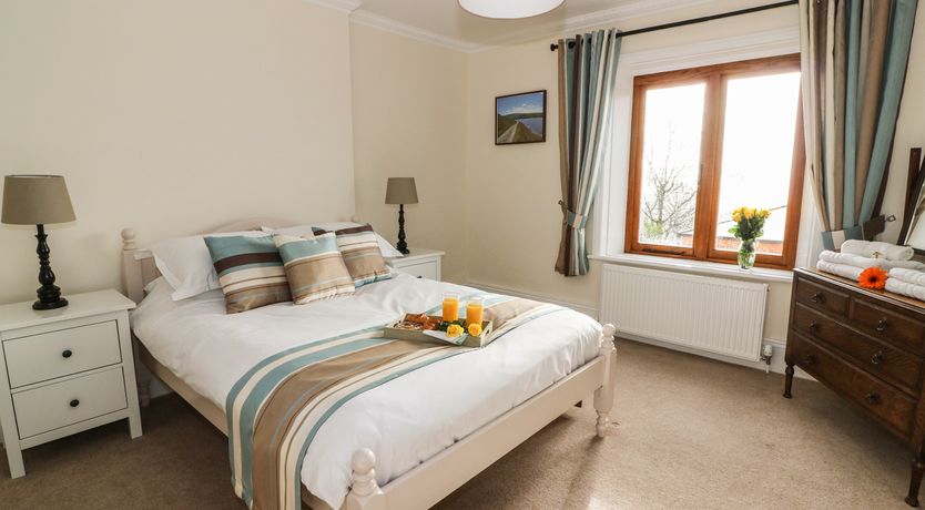 Photo of Oakwood House