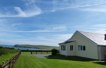 Bwthyn Trefdraeth Holiday Cottage