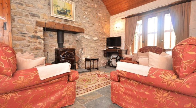 Photo of 2 Bed in Trefin