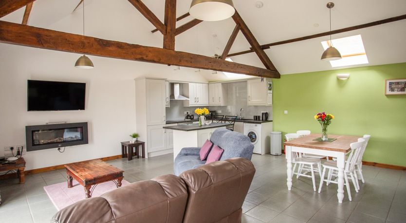 Photo of 1 Beacon View Barn