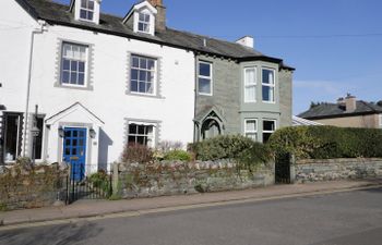 White House Holiday Cottage