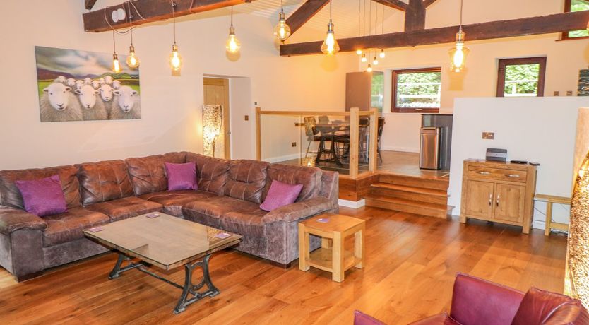 Photo of Low Brow Barn