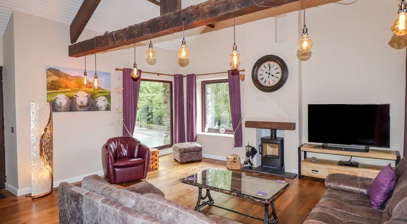 Photo of Low Brow Barn