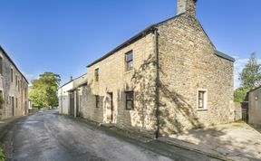 Photo of Ellwood House