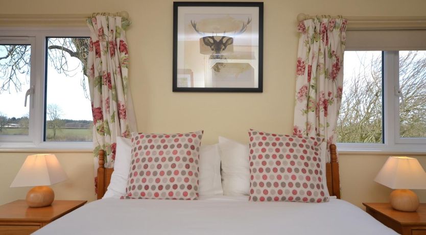 Photo of 6 Bed in Honiton