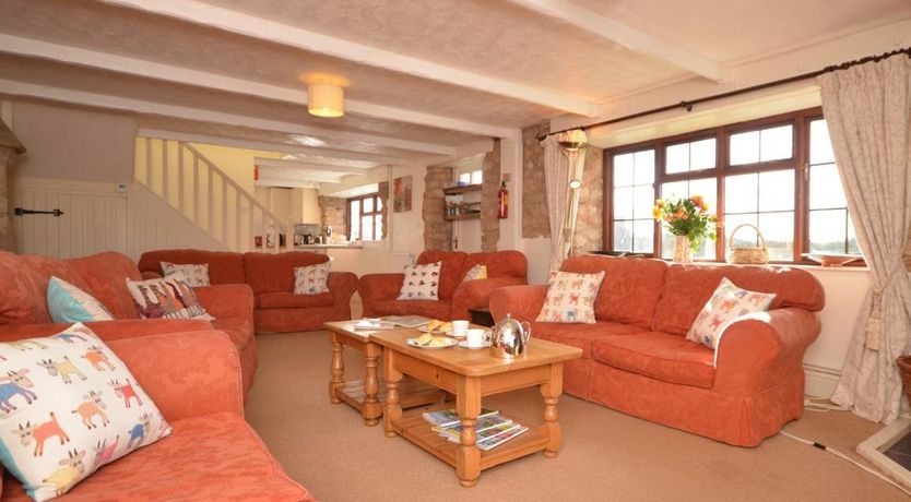 Photo of 6 Bed in Sheldon