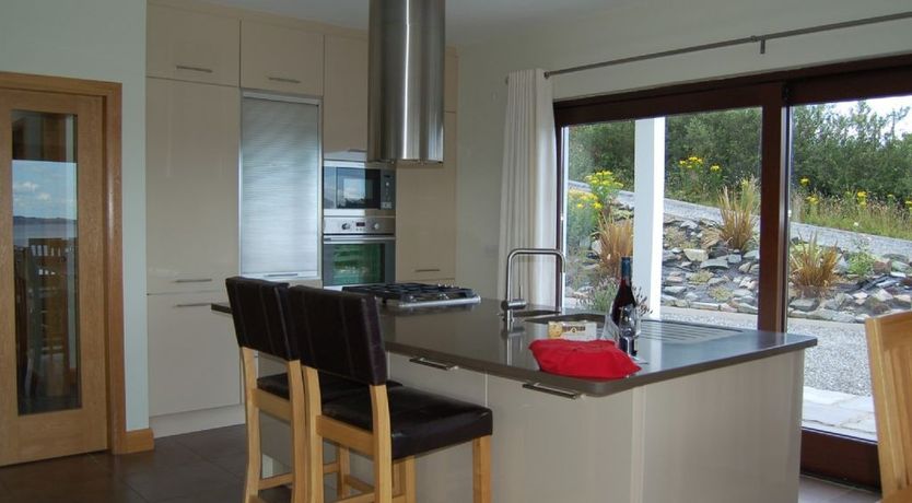 Photo of Luxury Waterfall House