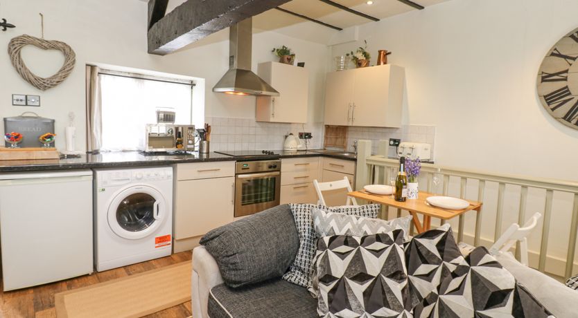 Photo of In & Out Cottage