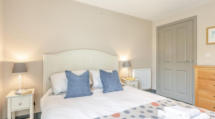 Photo of 2 Bed in Highbridge