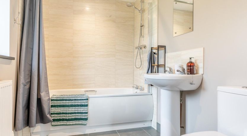 Photo of 2 Bed in Highbridge