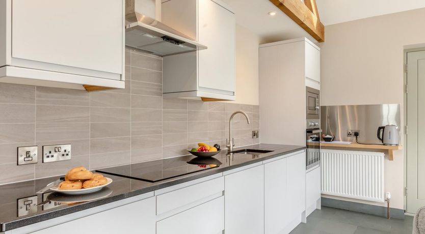 Photo of 2 Bed in Highbridge