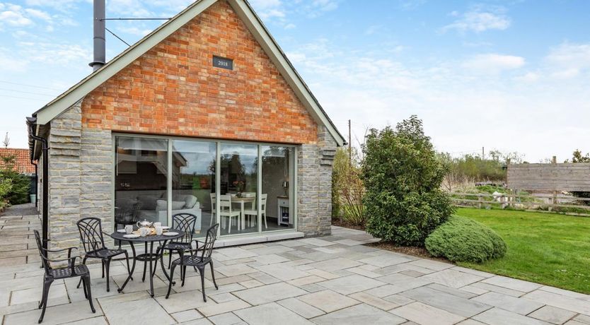 Photo of 2 Bed in East Huntspill