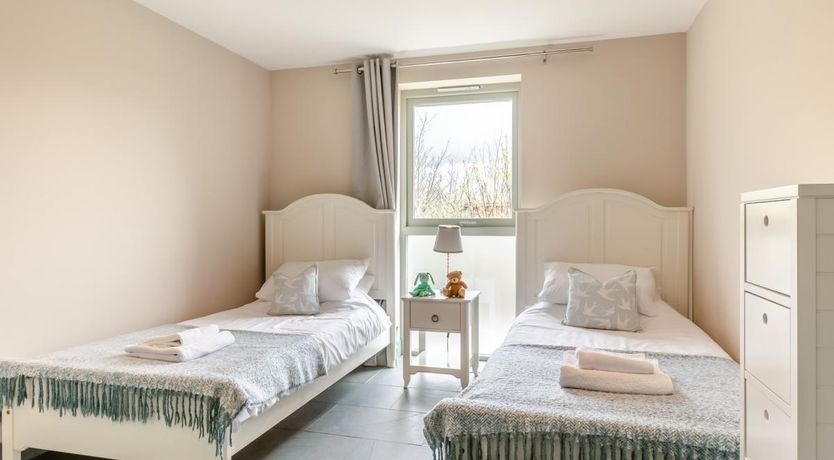 Photo of 2 Bed in East Huntspill