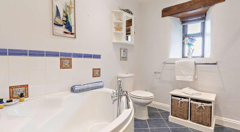 Photo of 2 Bed in Launcells