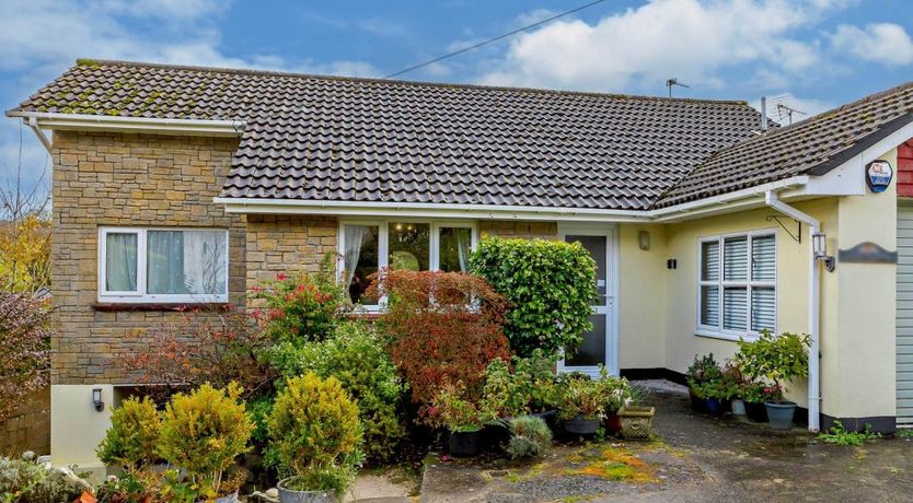 Photo of 2 Bed in West Down