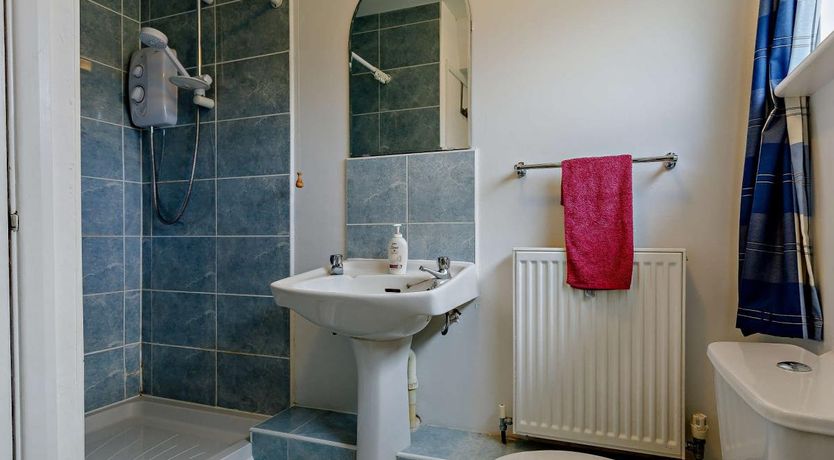 Photo of 2 Bed in West Down