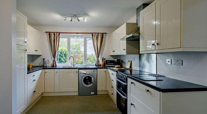 Photo of 2 Bed in West Down