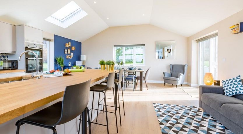 Photo of 4 Bed in Appledore