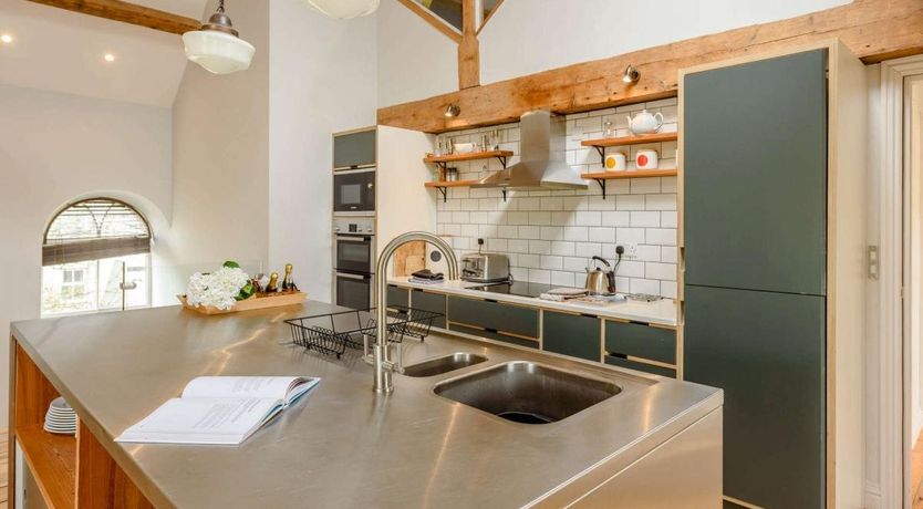 Photo of 5 Bed in Botwnnog