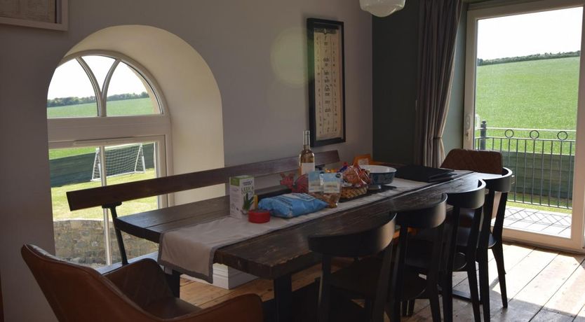 Photo of 5 Bed in Botwnnog