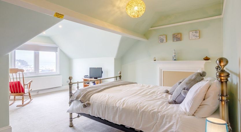 Photo of 3 Bed in Brixham