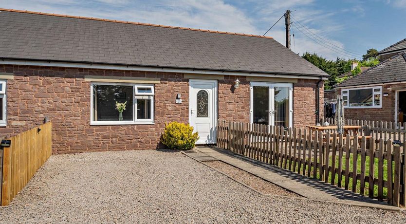 Photo of 2 Bed in Blakeney