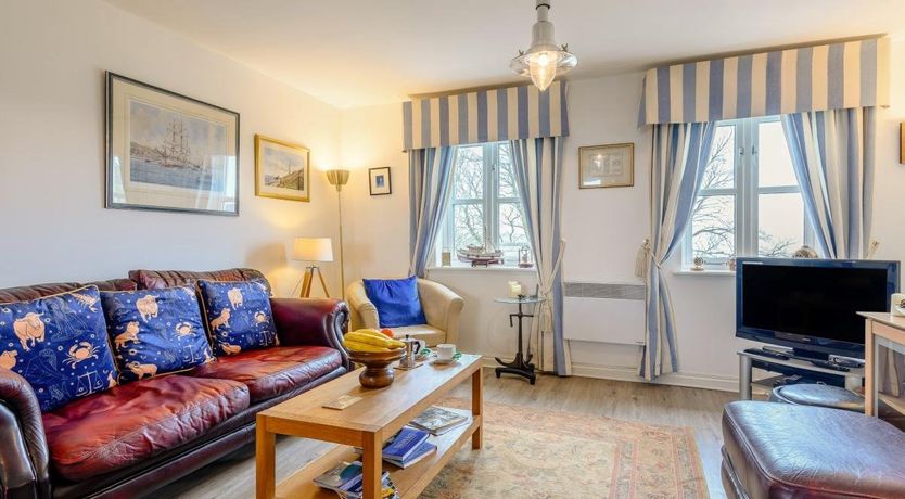 Photo of 3 Bed in Hillhead