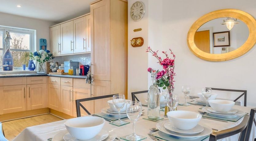 Photo of 3 Bed in Hillhead