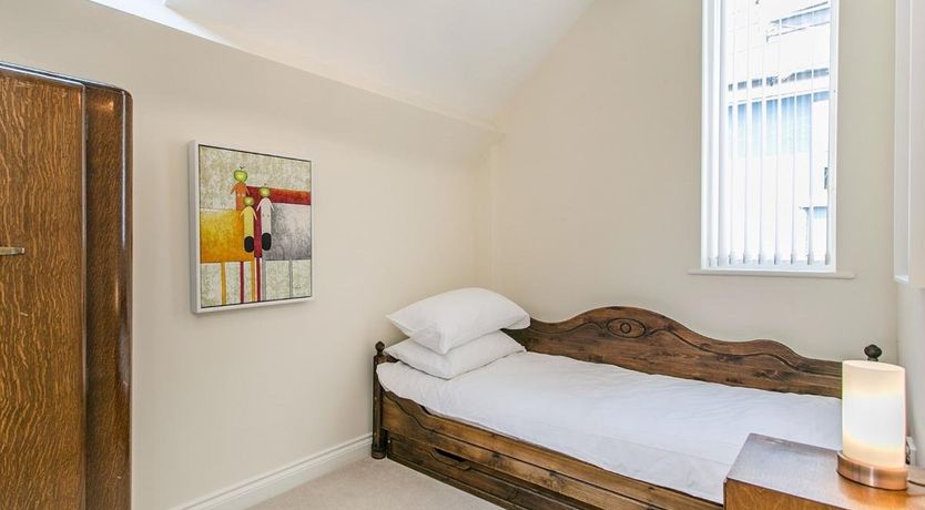 Photo of 4 Bed in Brixham