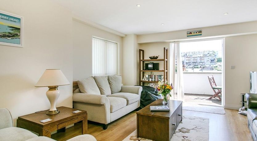 Photo of in Brixham (BX072)