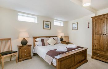 in Brixham (BX072) Holiday Cottage