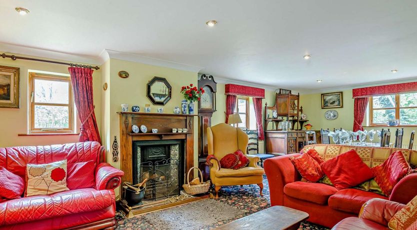 Photo of 4 Bed in Lydney