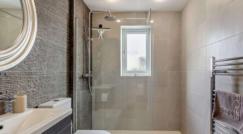 Photo of 2 Bed in Newquay