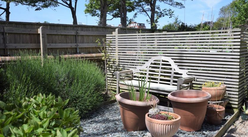 Photo of 1 Bed in Eastbourne