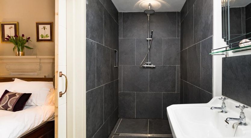 Photo of 1 Bed in Eastbourne