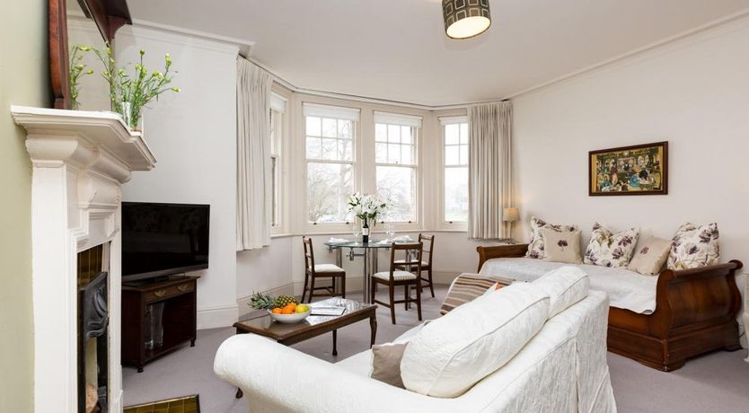 Photo of 1 Bed in Eastbourne