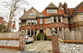 1 Bed in Eastbourne Apartment