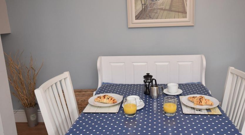 Photo of 1 Bed in Eastbourne