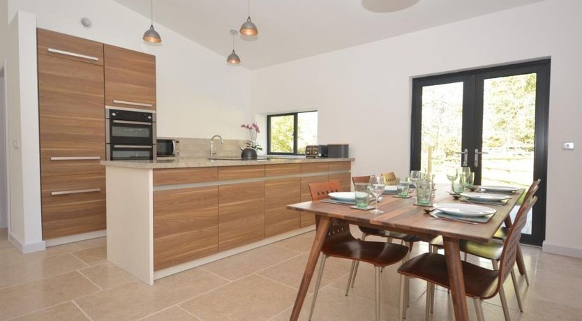 Photo of 3 Bed in Llanvihangel Crucorney