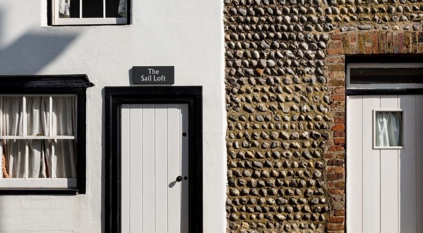 Photo of 2 Bed in Eastbourne