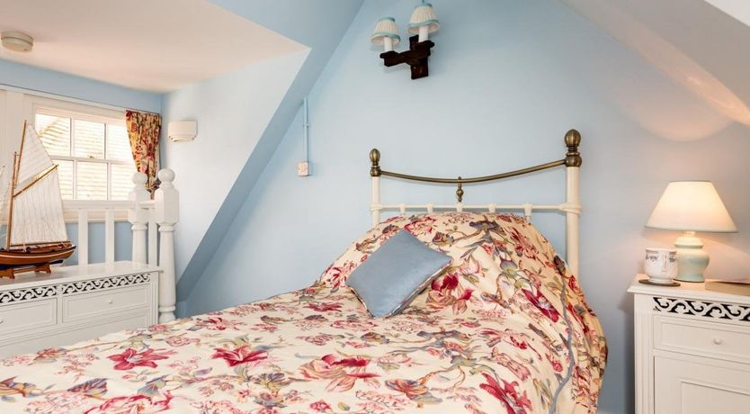 Photo of 2 Bed in Eastbourne