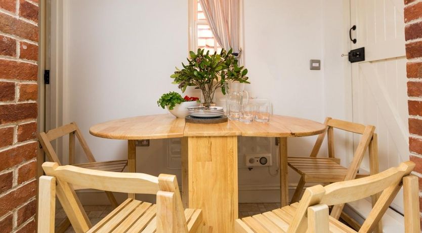 Photo of 2 Bed in Eastbourne