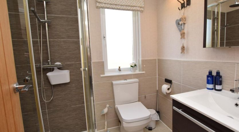 Photo of 2 Bed in Kilmacolm