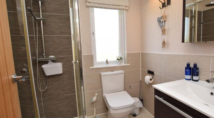 Photo of 2 Bed in Kilmacolm