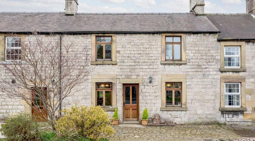Photo of in Hartington (54215)