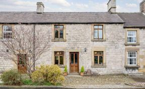 Photo of Cottage in Derbyshire