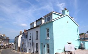 Photo of 3 Bed in Brixham
