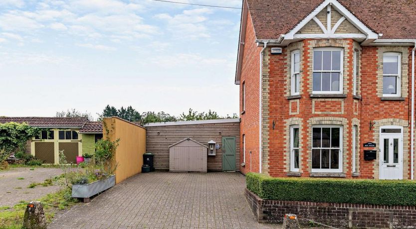 Photo of in Gillingham (53854)