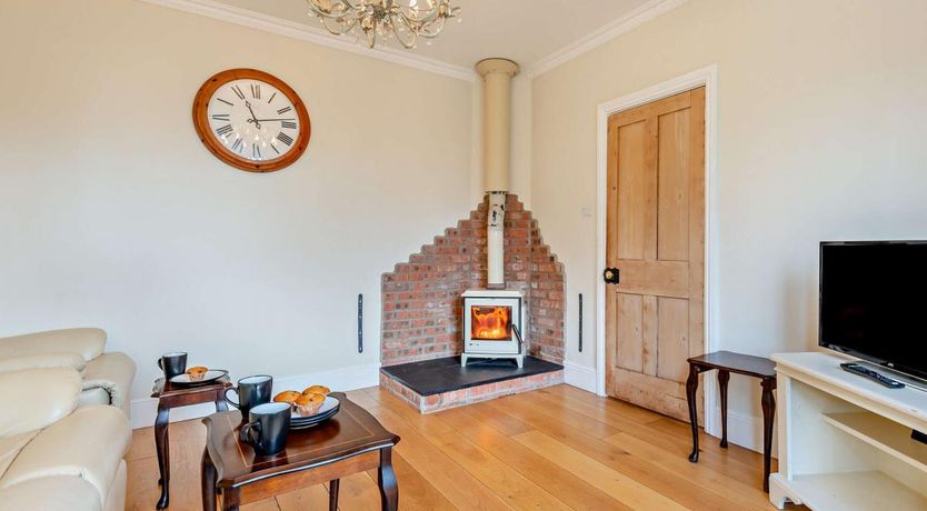 Photo of 3 Bed in Gillingham