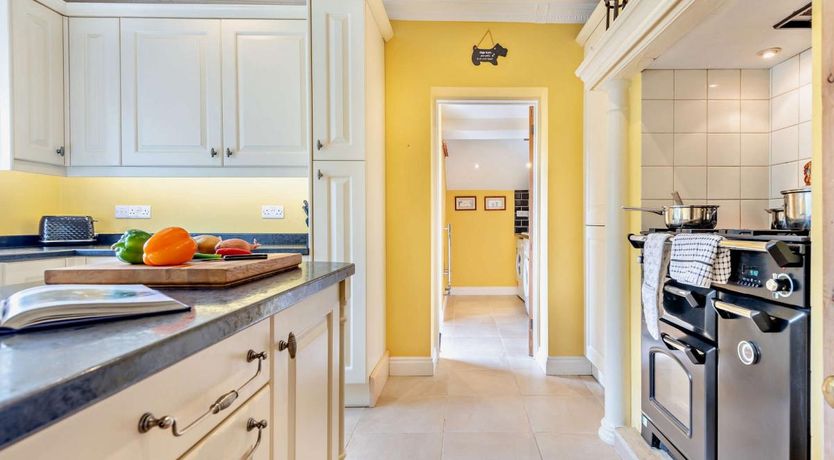 Photo of 3 Bed in Gillingham